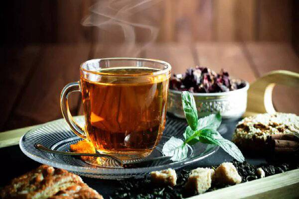 آیا چای جایگزین آب در تغذیه است ؟!